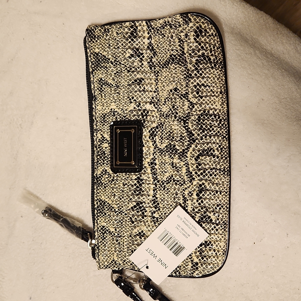 wristlet